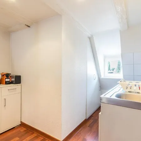 32 Grand Rue 2pc Apartment *