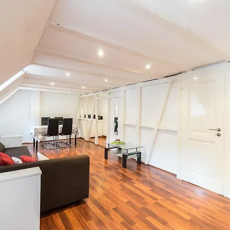 32 Grand Rue 2pc
