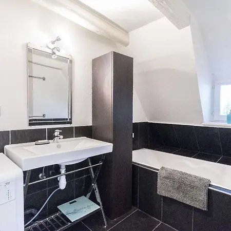 Apartment 32 Grand Rue 2pc